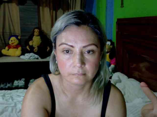 Charlizetheron1 webcam