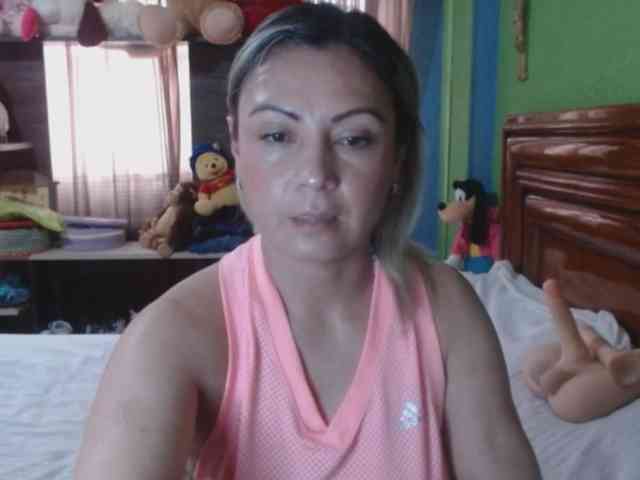 Charlizetheron1 webcam