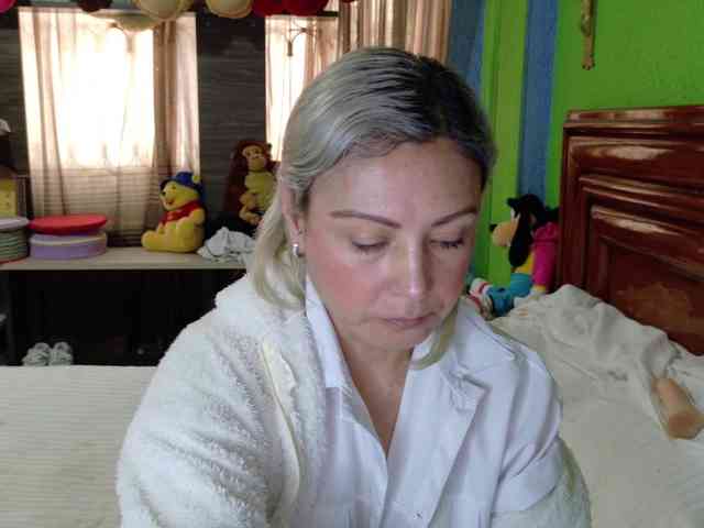 Charlizetheron1 webcam