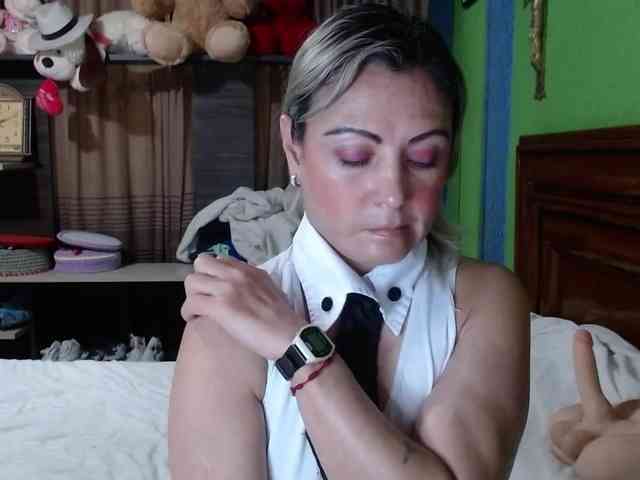 Charlizetheron1 webcam