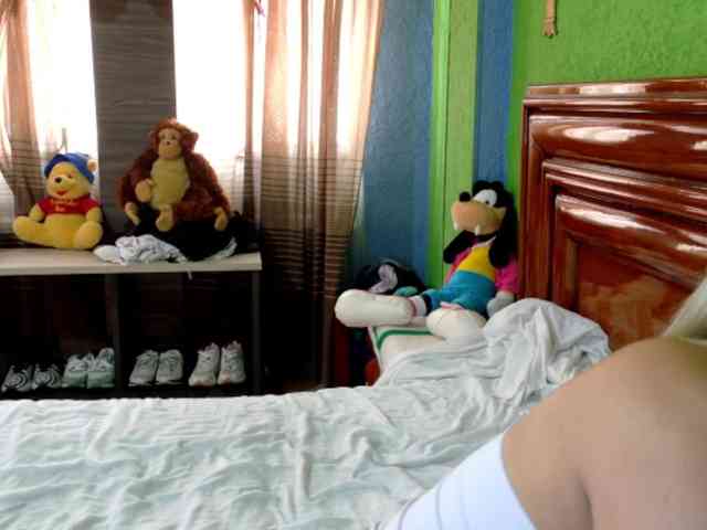 Charlizetheron1 webcam