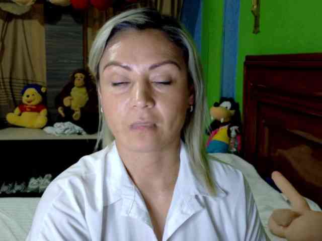 Charlizetheron1 webcam