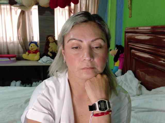 Charlizetheron1 webcam