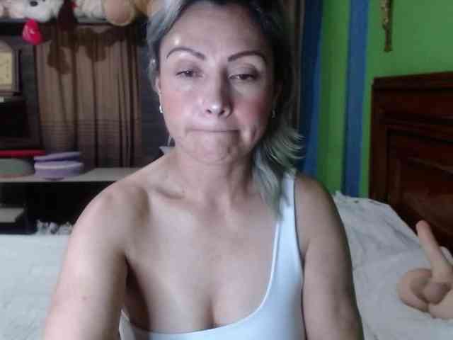 Charlizetheron1 webcam