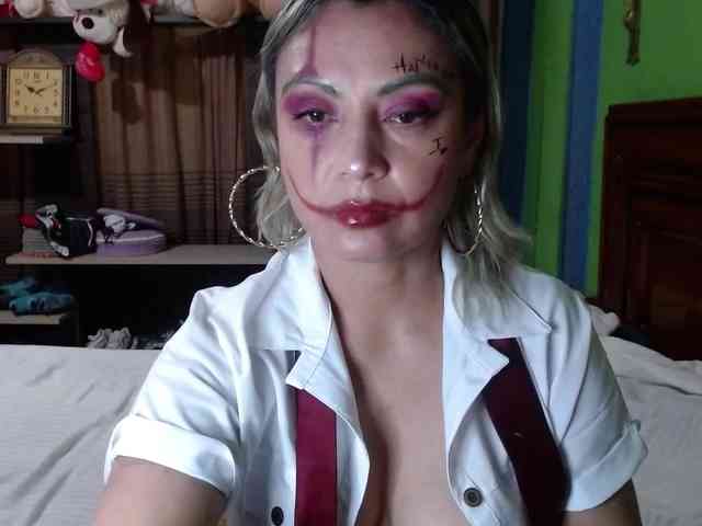 Charlizetheron1 webcam