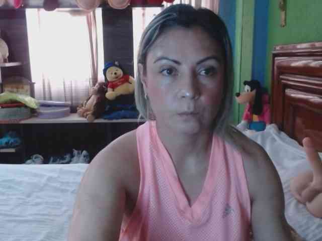 Charlizetheron1 webcam