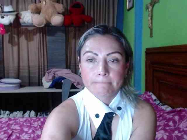 Charlizetheron1 webcam