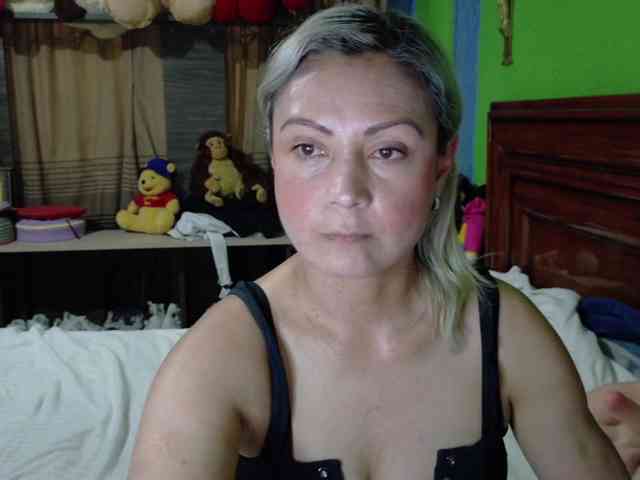 Charlizetheron1 webcam