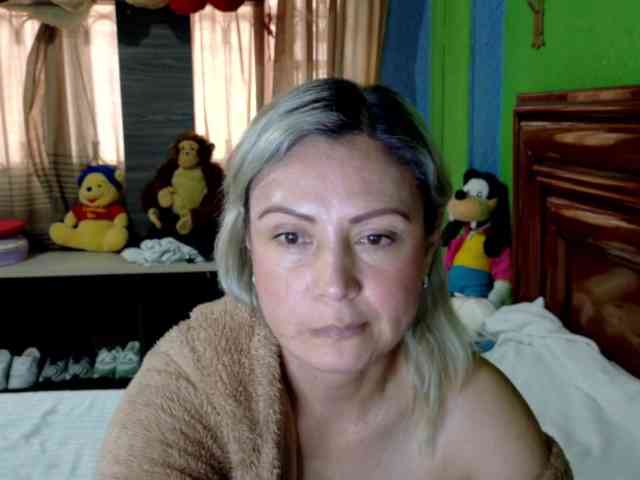 Charlizetheron1 webcam