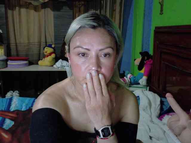 Charlizetheron1 webcam