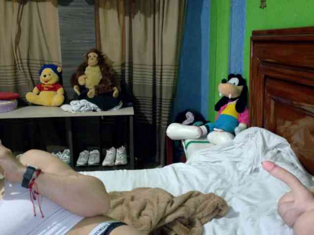 Charlizetheron1 webcam