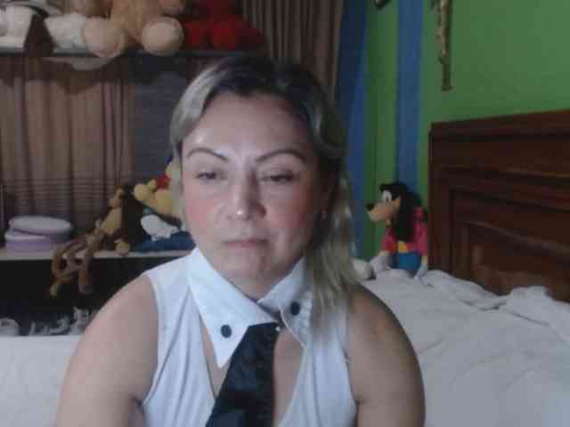 Charlizetheron1 webcam