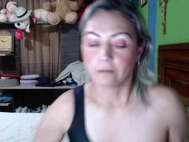 Charlizetheron1 webcam