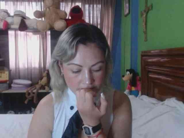 Charlizetheron1 webcam