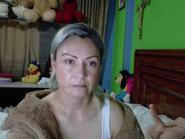 Charlizetheron1 webcam