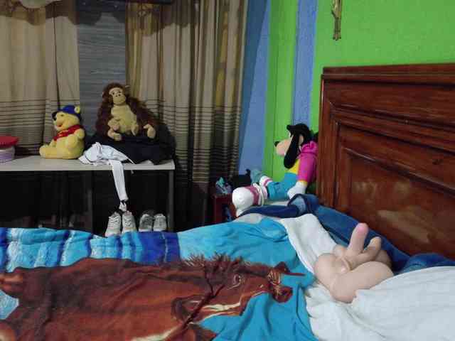 Charlizetheron1 webcam