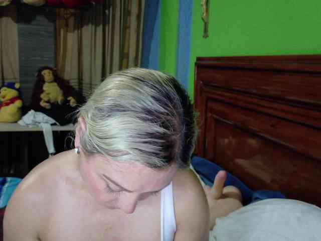 Charlizetheron1 webcam