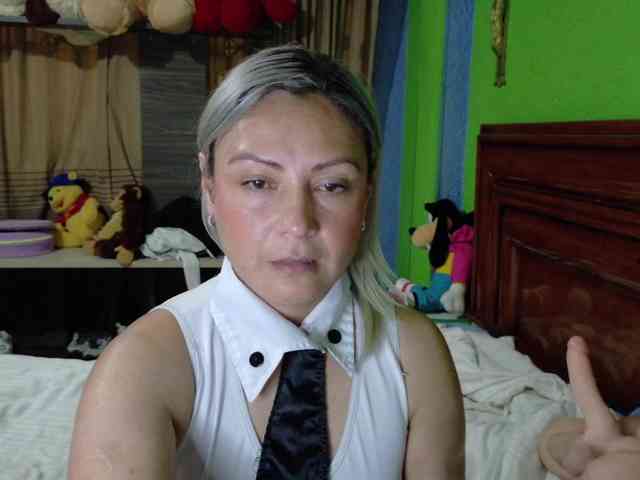 Charlizetheron1 webcam