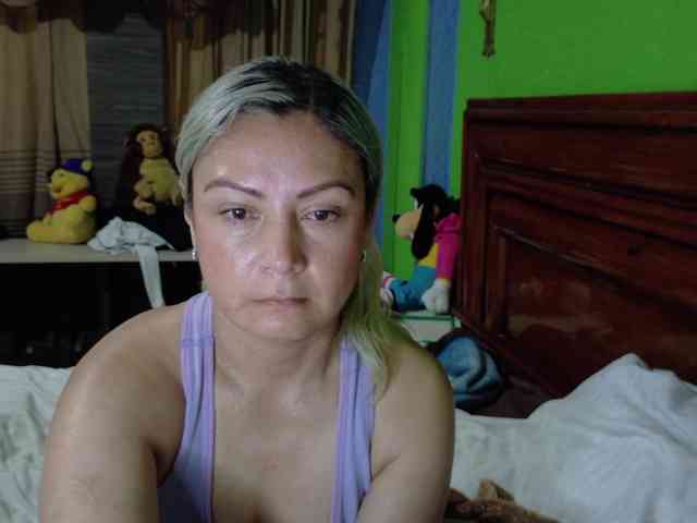 Charlizetheron1 webcam