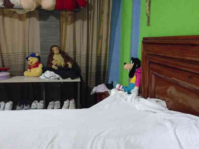 Charlizetheron1 webcam