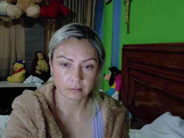 Charlizetheron1 webcam