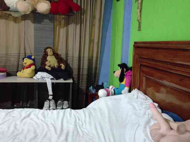 Charlizetheron1 webcam