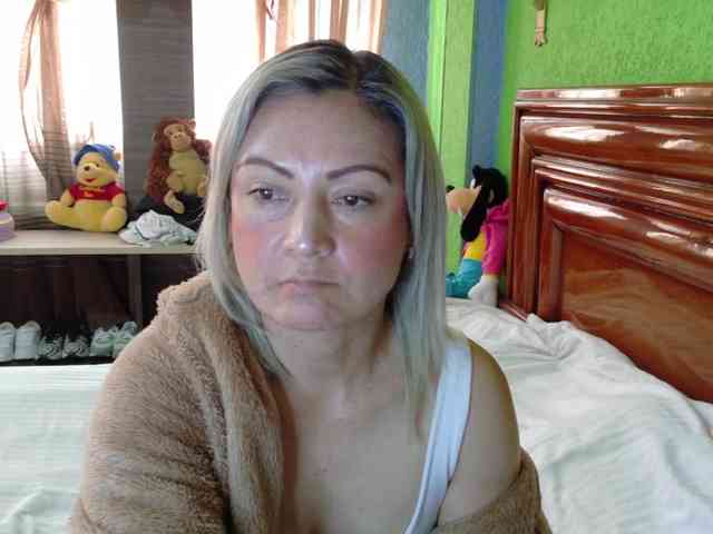 Charlizetheron1 webcam