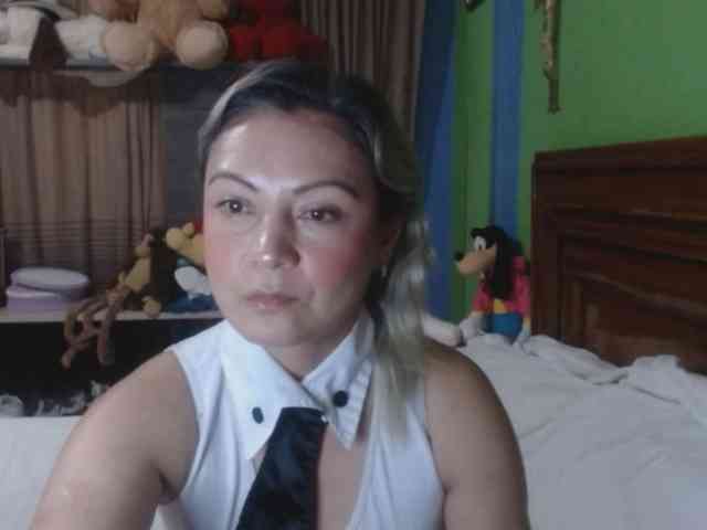 Charlizetheron1 webcam