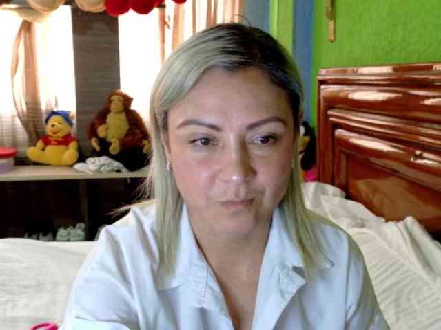 Charlizetheron1 webcam