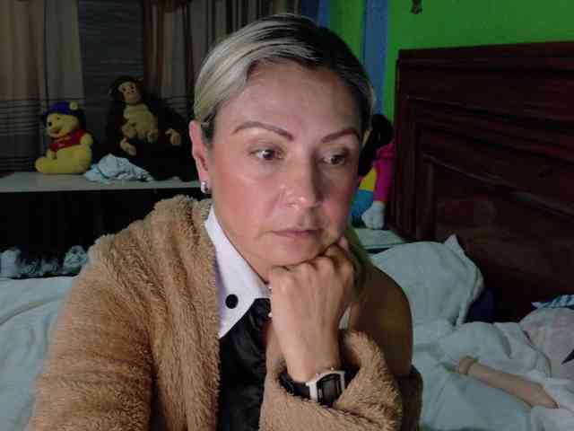 Charlizetheron1 webcam