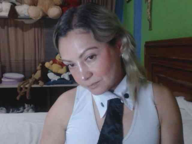 Charlizetheron1 webcam