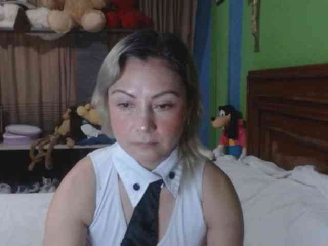 Charlizetheron1 webcam