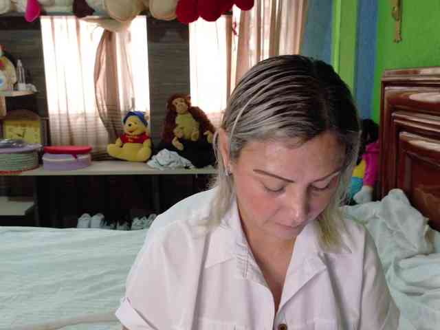 Charlizetheron1 webcam