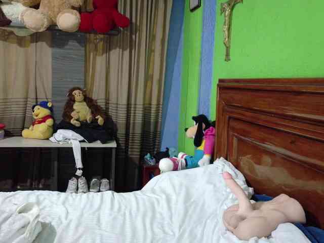 Charlizetheron1 webcam