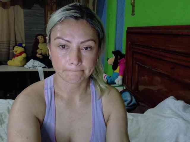 Charlizetheron1 webcam