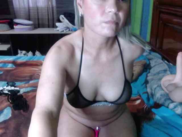 Charlizetheron1 webcam