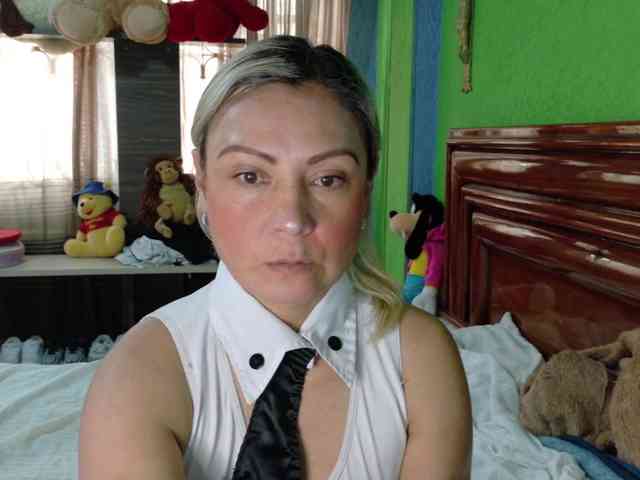 Charlizetheron1 webcam