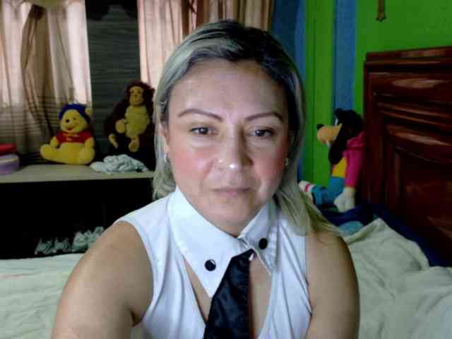 Charlizetheron1 webcam