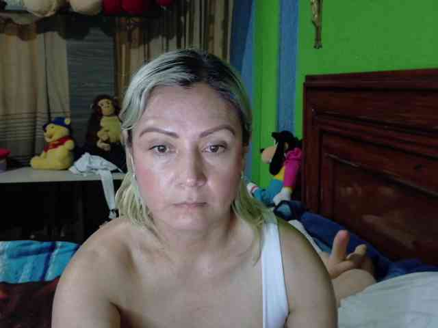 Charlizetheron1 webcam