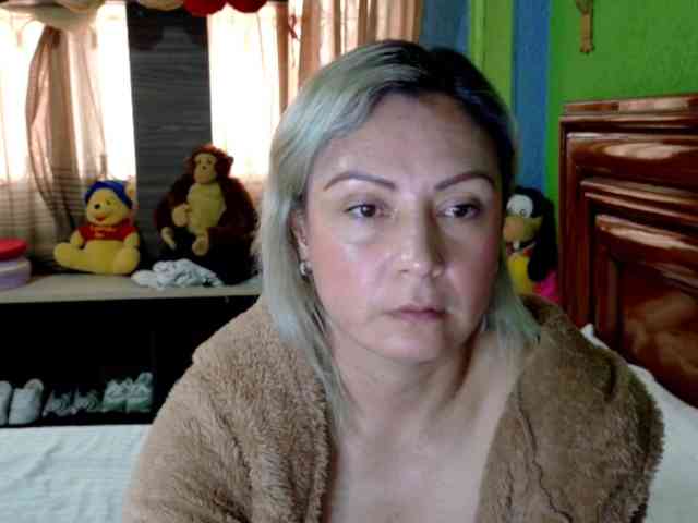 Charlizetheron1 webcam