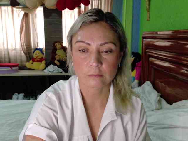 Charlizetheron1 webcam