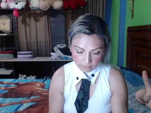 Charlizetheron1 webcam