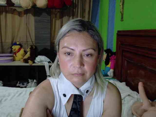 Charlizetheron1 webcam