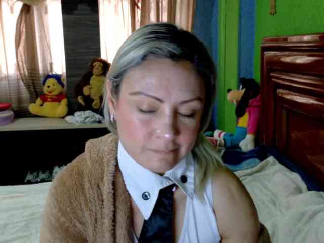 Charlizetheron1 webcam