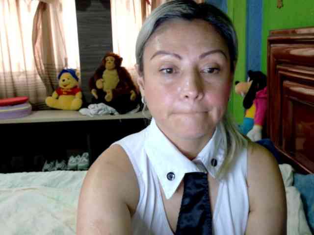 Charlizetheron1 webcam