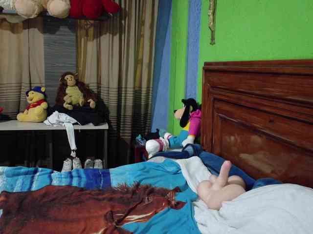 Charlizetheron1 webcam