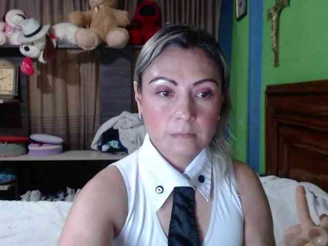 Charlizetheron1 webcam