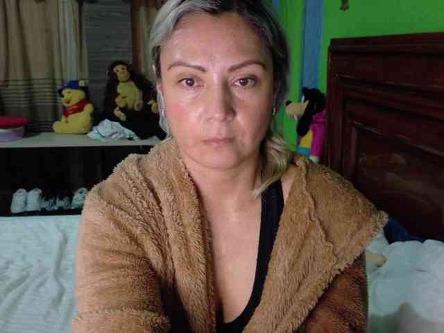 Charlizetheron1 webcam