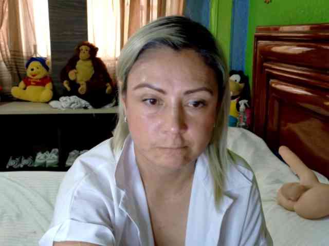 Charlizetheron1 webcam