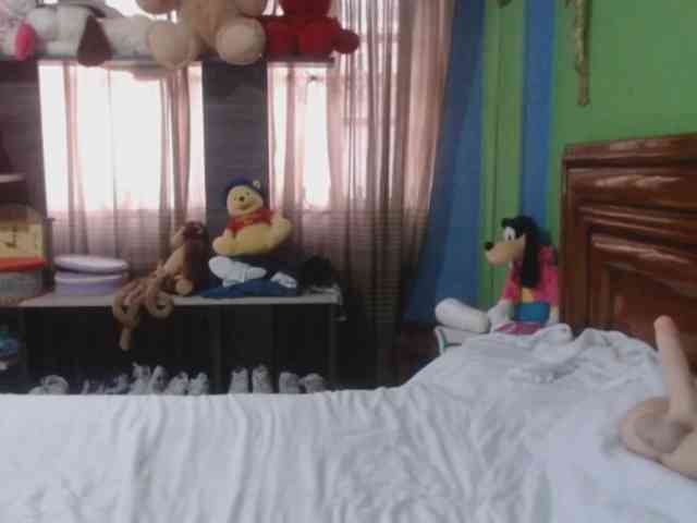 Charlizetheron1 webcam